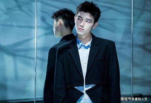 陈飞宇吃瓜吃一半,揭秘娱乐圈幕后真相